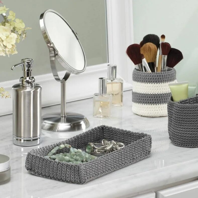 Предметы интерьера для ванной комнаты Matching Bathroom Accessories Sets - Bathroom furniture is now an significant p.