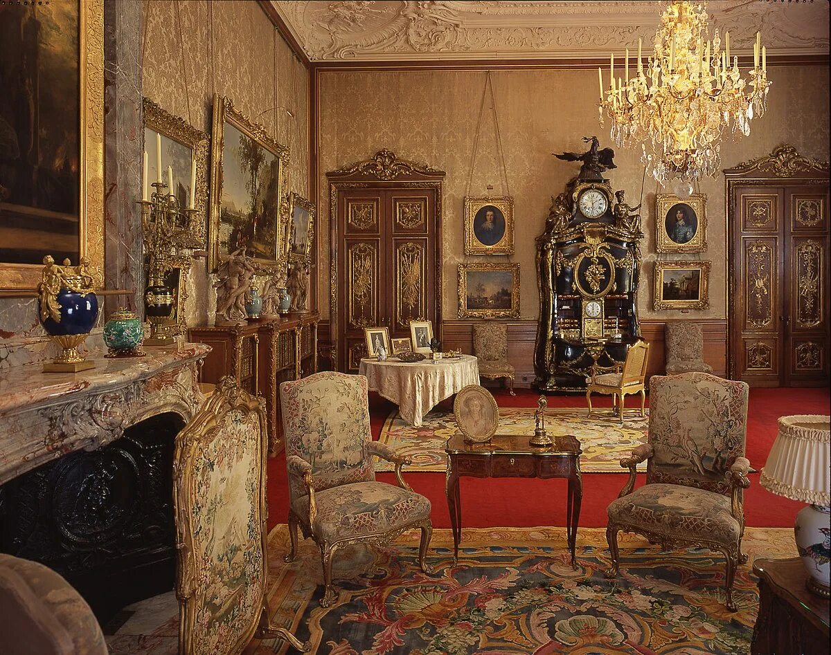 Предметы интерьера городского дома 18 века File:Morning Room at Waddesdon Manor.jpg - Wikipedia