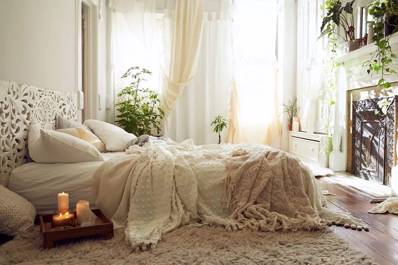 Предметы интерьера в спальню Gravity Interior Light & cozy neutral coloured bedroom via Urban... Minimalist b