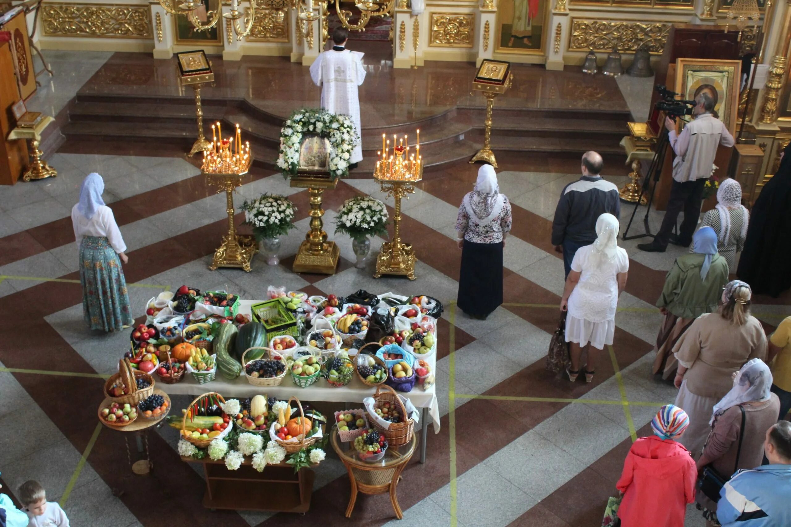 Преображение господне фото храма Праздничной литургией отметили Преображение Господне в Благовещенском соборе Бир