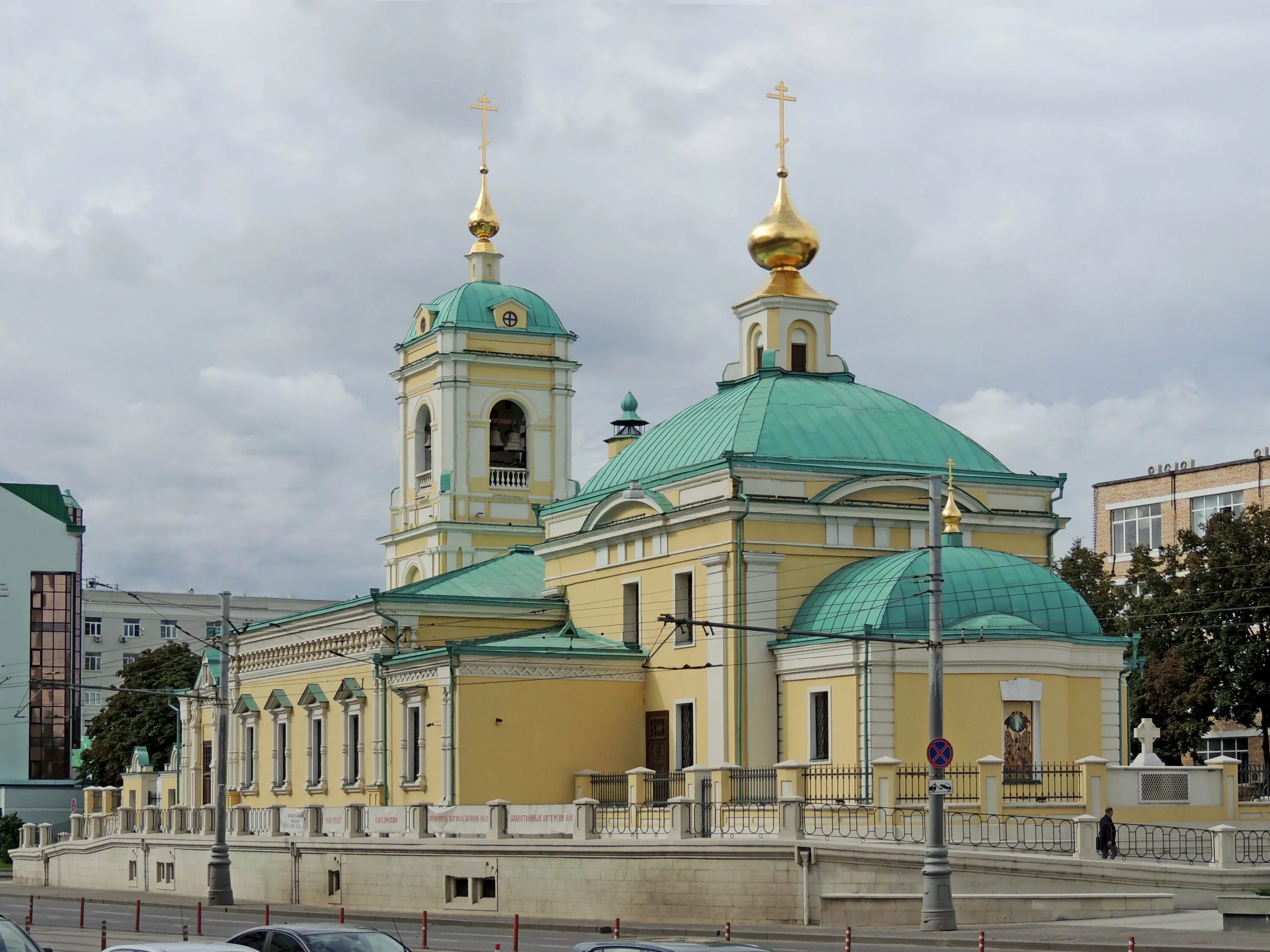 Преображенская церковь фото Церковь Преображения Господня на Преображенской площади - Узнай Москву