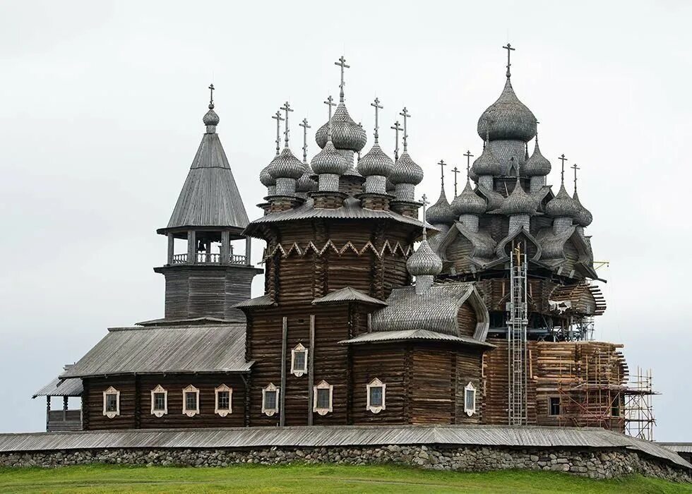 Преображенская церковь кижи фото Архитектурный комплекс Кижи в Карелии: чем уникально это удивительное место Этот