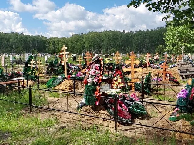 Преображенское кладбище челябинск фото В Челябинске сменится директор службы городских кладбищ