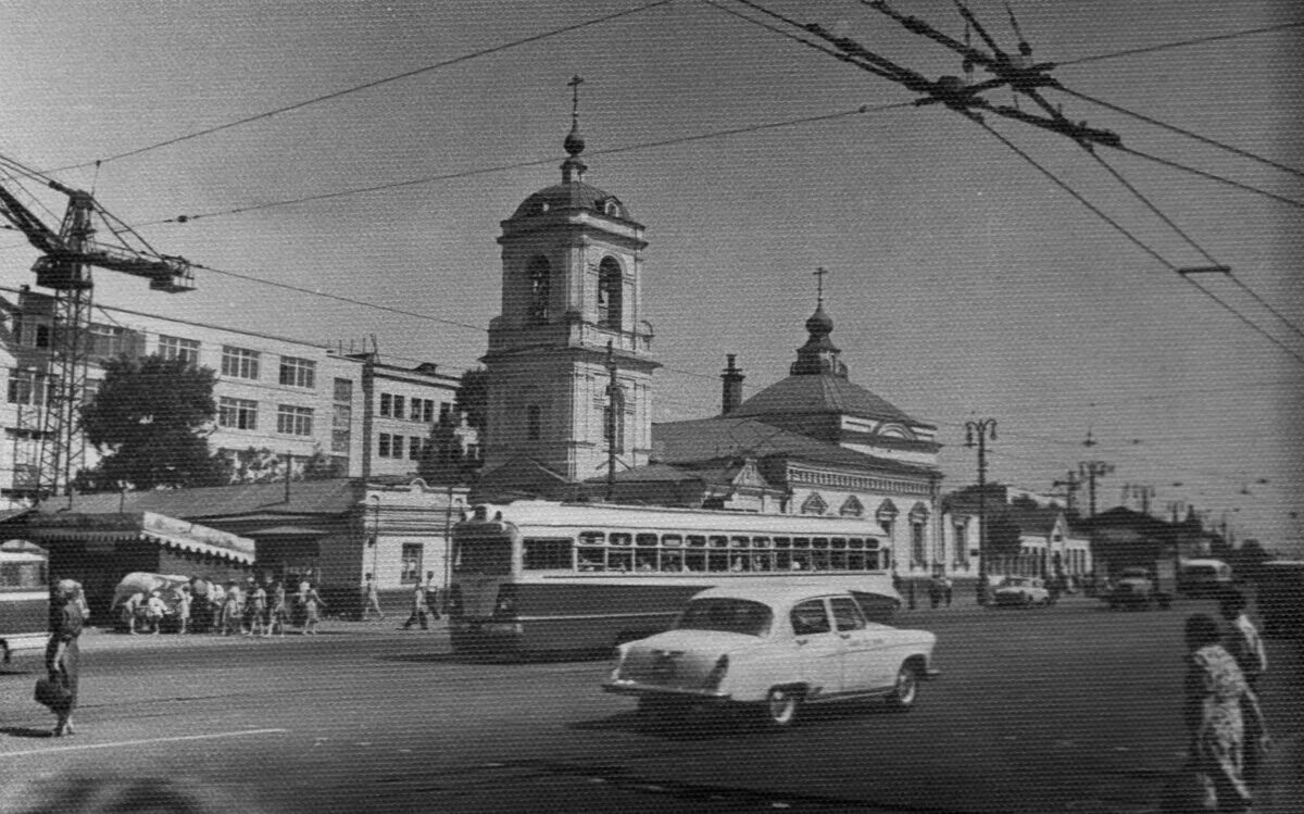 Преображенское старые фото Церковная лавка храма Преображения Господня в Преображенском Память места_Москва