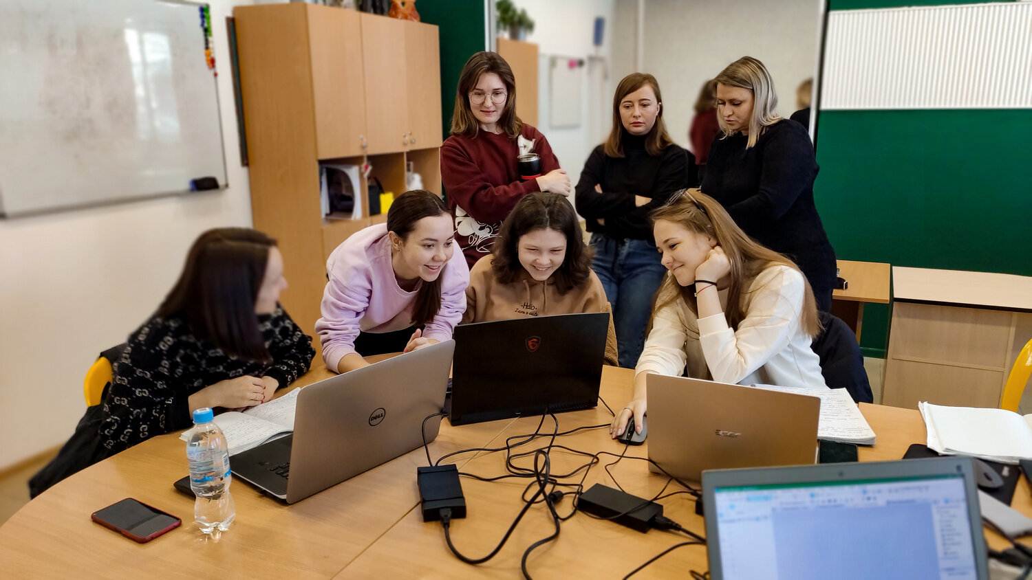 Преподаватель дизайна интерьера вакансии москва 3 d обучение в Севастополе: 16 исполнителей с отзывами и ценами на Яндекс Услуга