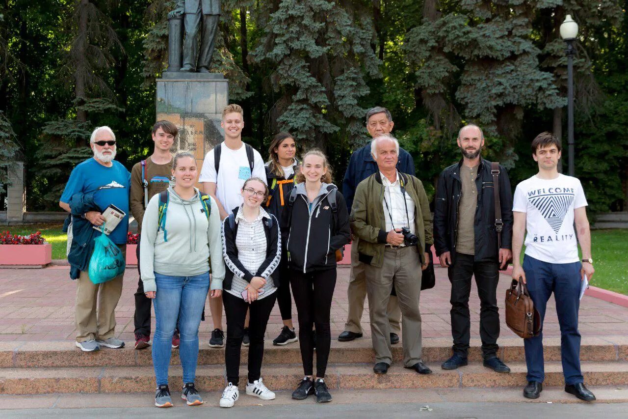 Преподаватели тимирязевской академии в москве с фото Для американских студентов провели экскурсию по Тимирязевской академии