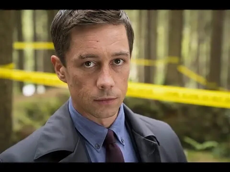 Преступление актеры и роли фото Killian Scott On Whether Detective Rob Reilly Will Ever Get Out of the Woods in 