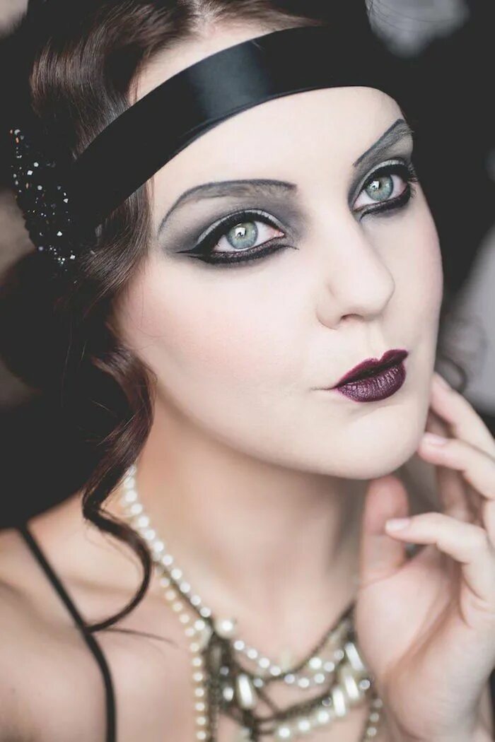 Презентация на тему мода 20х веков макияжи Coiffure année 20 - le style des années folles Gatsby makeup, Vintage makeup 192