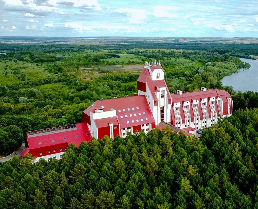 Президент отель уфа фото отеля Where in Ufa to walk in the park, imagining that you are in the forest? Park Pre