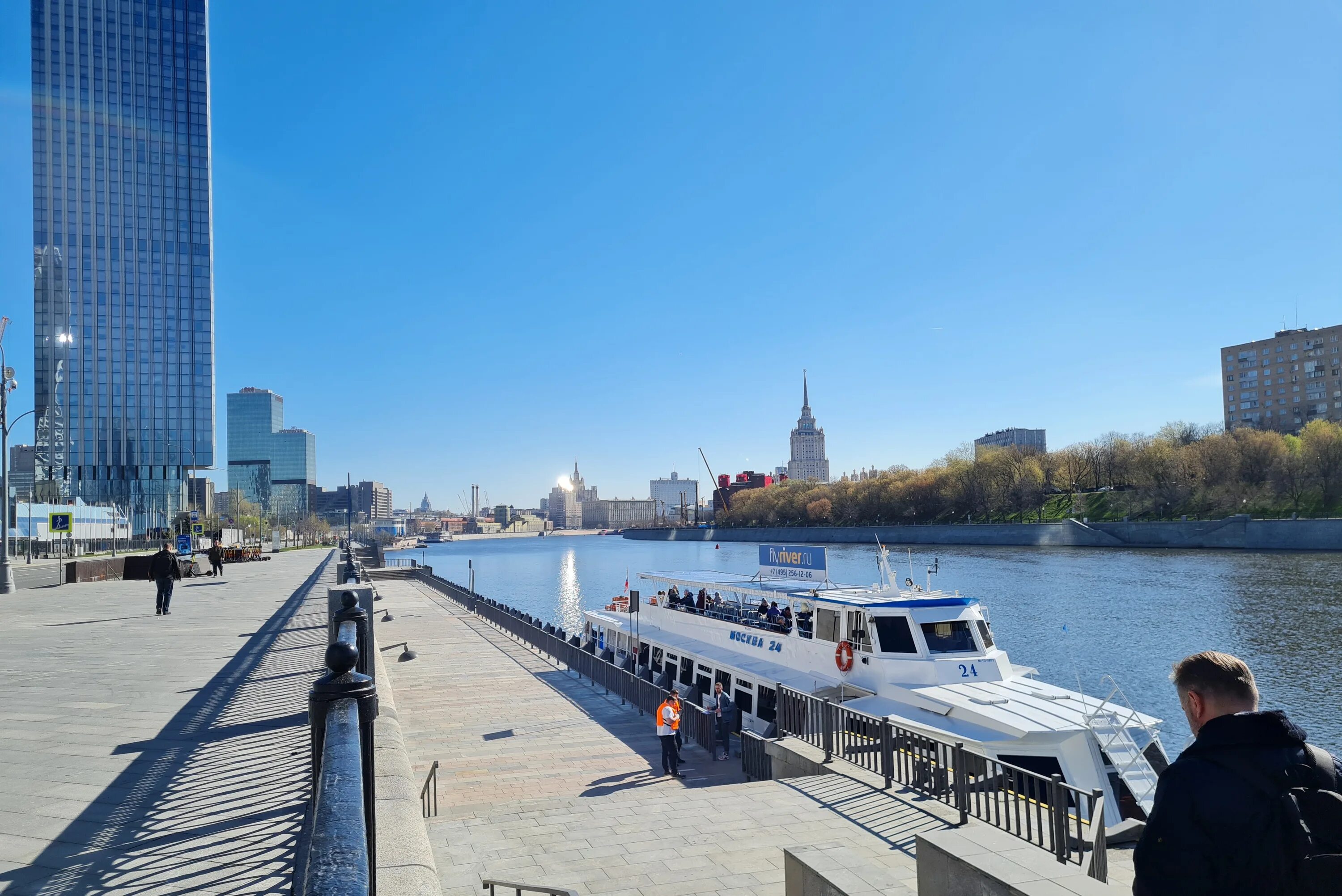 Причал сити экспоцентр москва краснопресненская набережная фото Круиз в царское село к храму Белый лебедь(теплоходная экскурсия со шлюзованием и