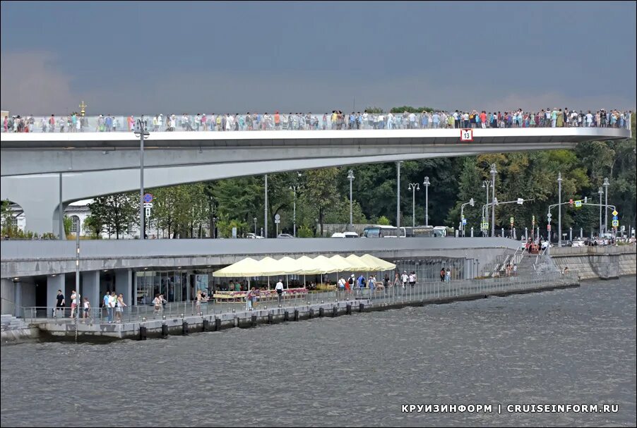 Причал зарядье москва москворецкая набережная фото Причал "Зарядье" на реке Москве в Москве