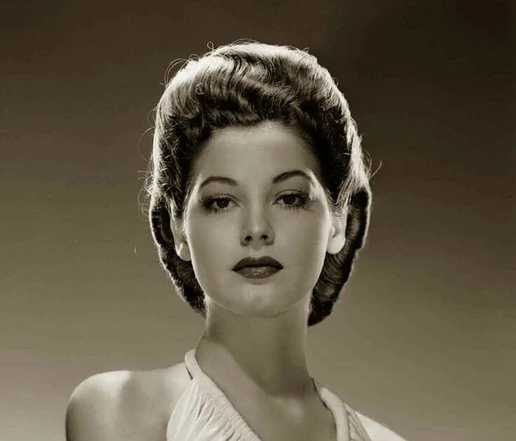 Прическа 1940 годов 1940s Hairstyles - Memorable Pompadours 1940s hairstyles, Vintage hairstyles, Ha