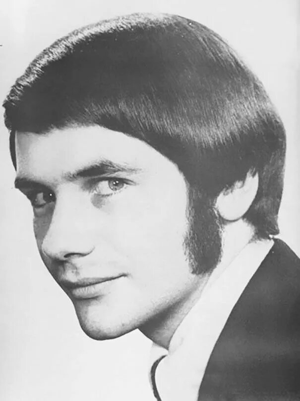 Прическа 1960 мужская 1960s And 1970s Were The Most Romantic Periods For Men’s Hairstyles Peinados de 