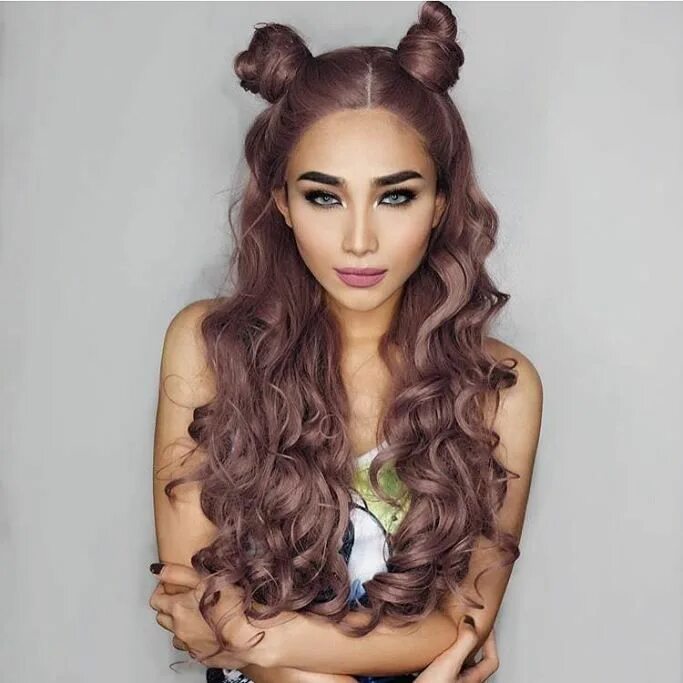 Прическа 2 Say Hello To The New Instagram Trend : Two Buns Hairstyle Two buns hairstyle, Lo