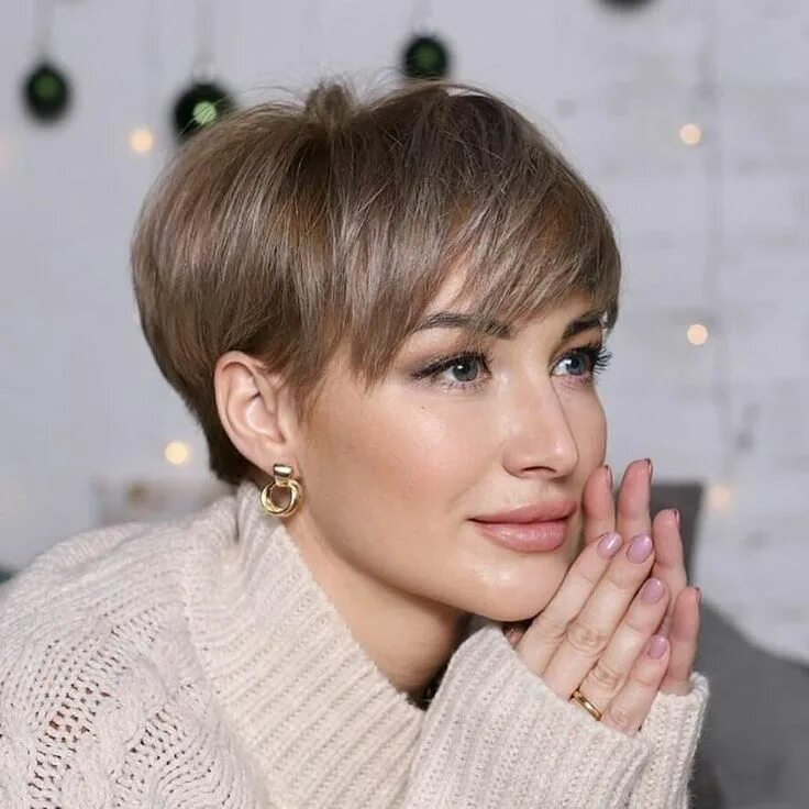 Прическа 2023 модная женская фото 40 Beautiful Short Hairstyles for January 2021 - IG Collection Short hair styles