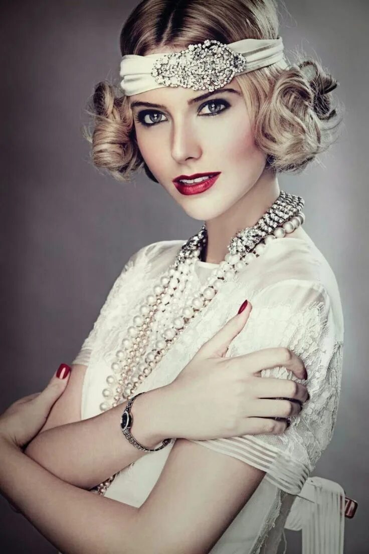 Прическа 30 годов фото Pin on ПОДИУМНАЯ МОДА Short wedding hair, Wedding makeup vintage, Wedding hairst