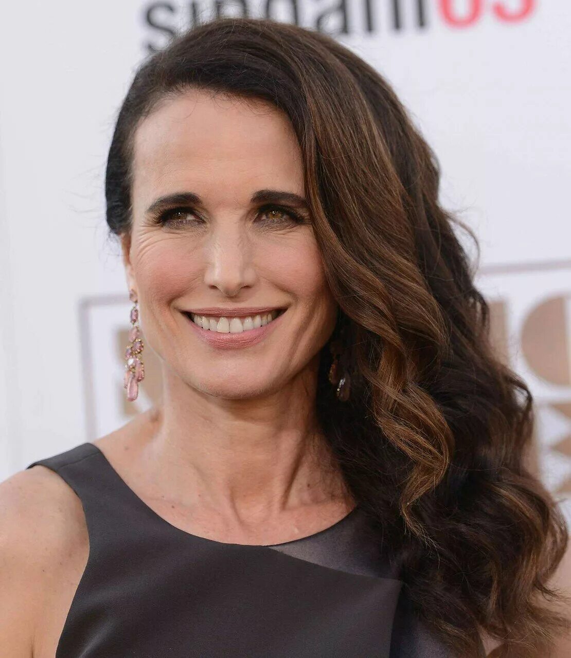 Прическа 45 лет женщине длинные волосы Фотосессия Andie MacDowell (июнь 2015): humus - ЖЖ