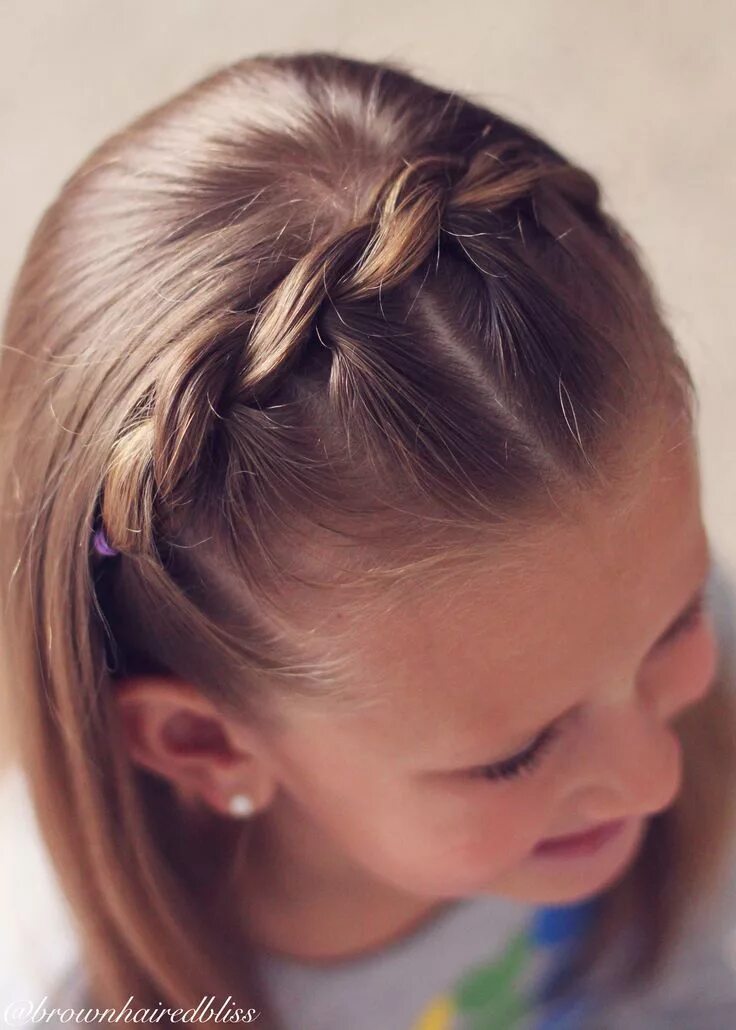 Прическа 5 лет на короткий волос 040815 Headband hairstyles, Little girl hairstyles, Easy braids