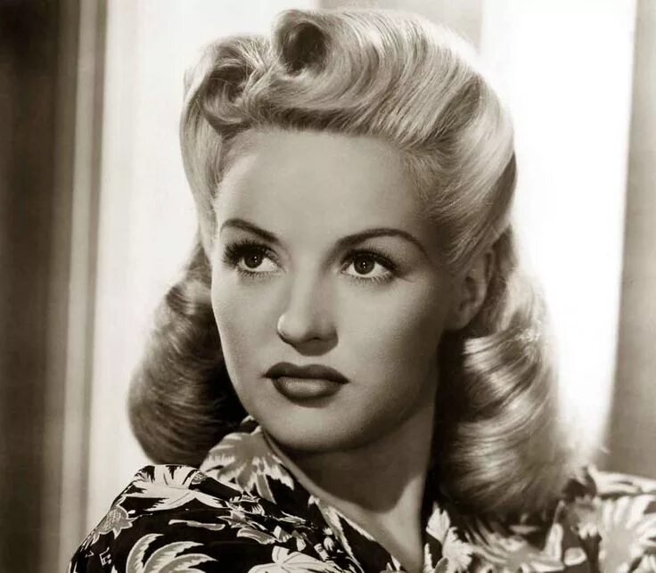 Прическа 50 х годов женская 1940s Hairstyles - Memorable Pompadours 1940s hairstyles, Rockabilly hair, Vinta