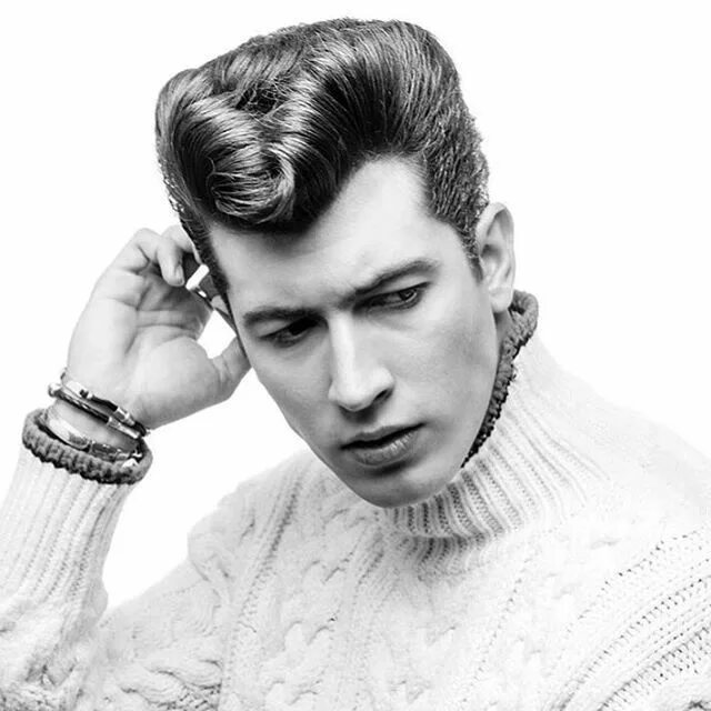 Прическа 60х мужская Jelly roll Roll hairstyle, Greaser hair, Mens hairstyles