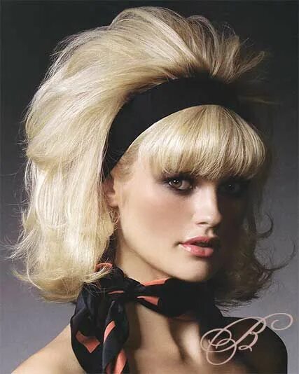 Прическа 80 годов на длинные волосы Pin by Pinner on Intrigue Hair, MU & Shoes Teased hair, 1960s hair, Bouffant hai