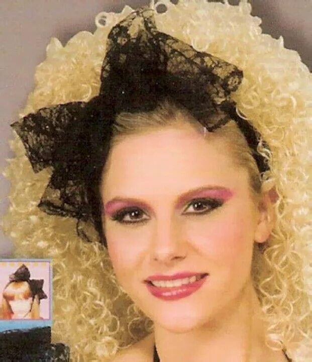 Прическа 90 годов на вечеринку 80s hair and makeup 80s hair and makeup, 80's hairstyle, 80s hair