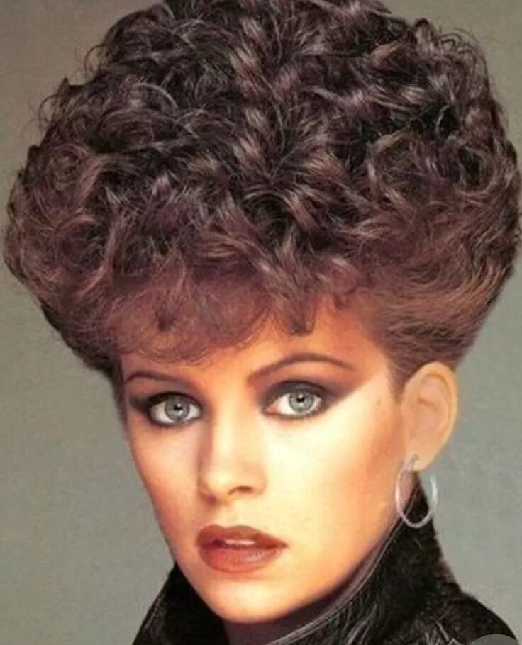 Прическа 90 х годов на короткие волосы Sheena Easton (?) Hair styles, Permed hairstyles, Vintage hairstyles