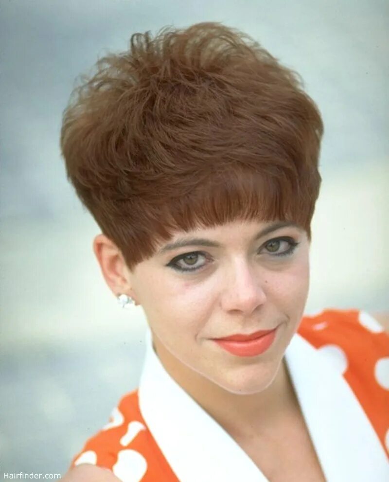 Прическа 90 на короткие волосы женская 1980s short hairstyles