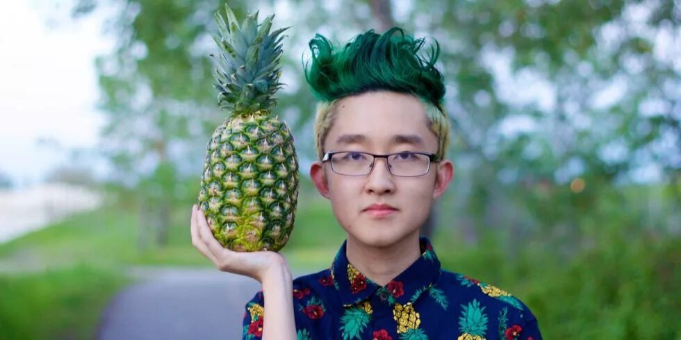 Прическа ананас мужская Reddit Teen Loses Bet, Shaves Head to Resemble Pineapple