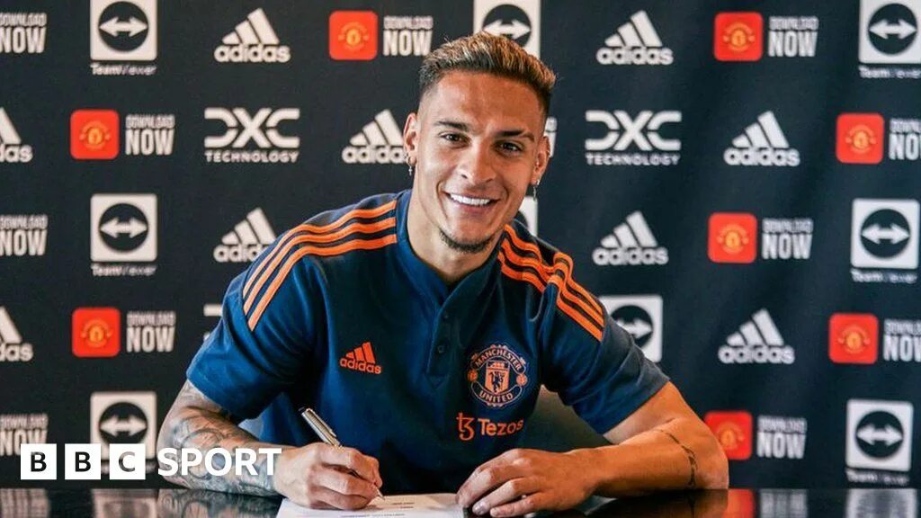 Прическа антони 2024 Man Utd transfer news: Antony signs from Ajax for £ 82m as Dubravka also joins -