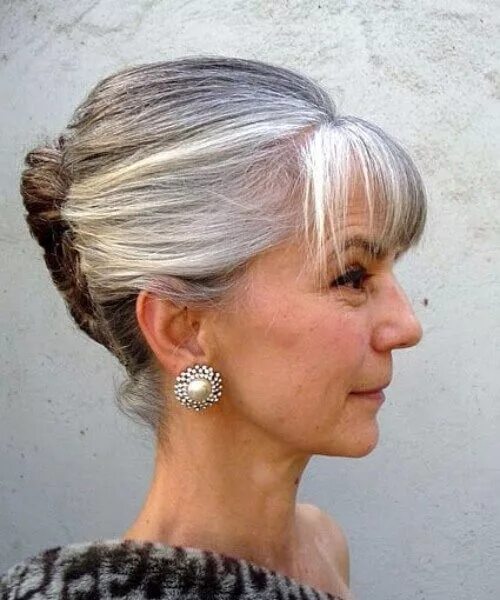 Прическа бабушке на средние волосы Image result for long grey hair styles over 50 Long gray hair, Womens hairstyles