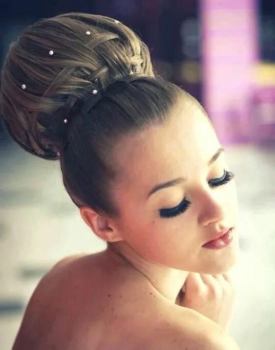 Прическа балерины для девочек Pin on Μαλλιά Wedding bun hairstyles, Bun hairstyles, Hair styles