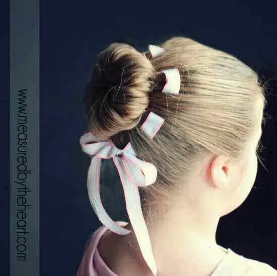 Прическа балерины для девочек Ballerina bun in 2024 Pretty hairstyles, Ribbon hairstyle, Girl hairstyles