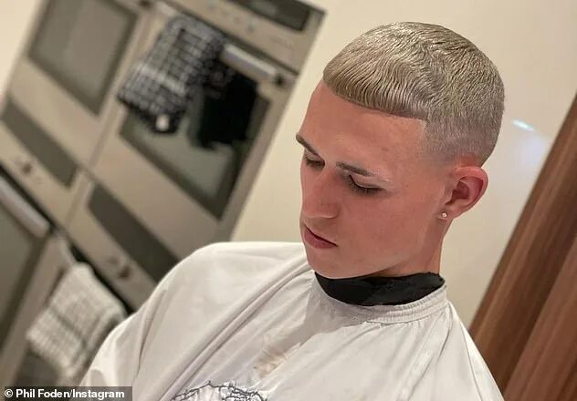 Прическа бела Euro 2020: Phil Foden fears England team-mates will BREAK promise to dye hair bl