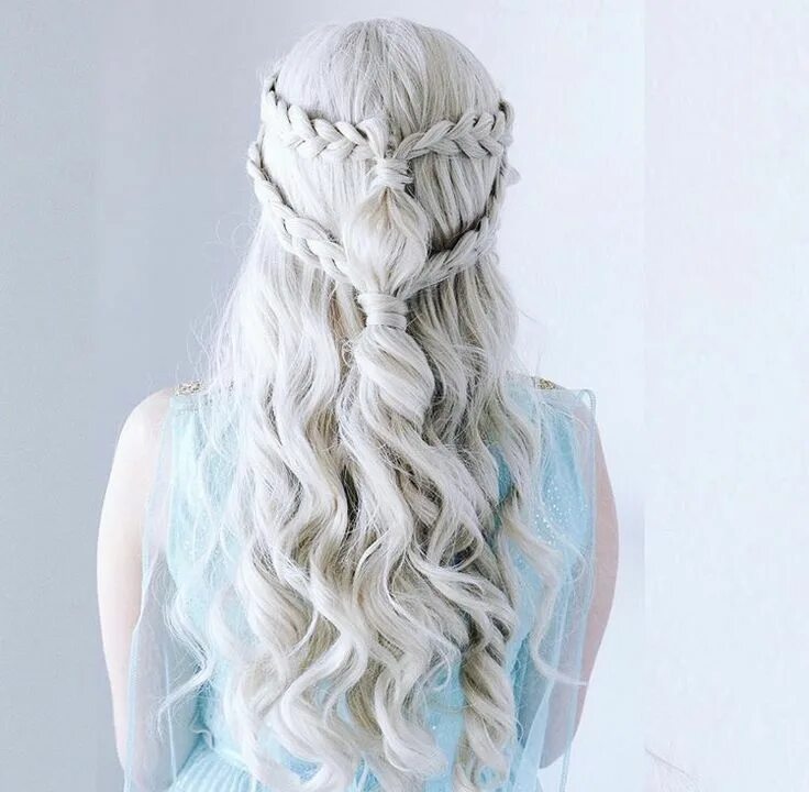 Прическа белей волосах фото Daenerys Targaryen hairstyle by Kayley Melissa Long hair styles, Khaleesi hair, 