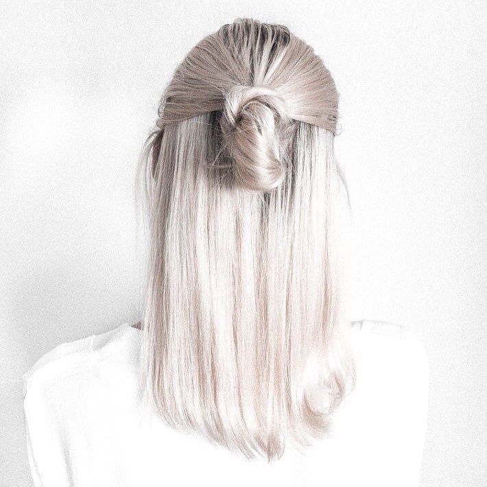 Прическа белей волосах фото Uploaded by ᏝᏗᏒᎥᏕᏕᏗ. Find images and videos about hair, tumblr and white on We H