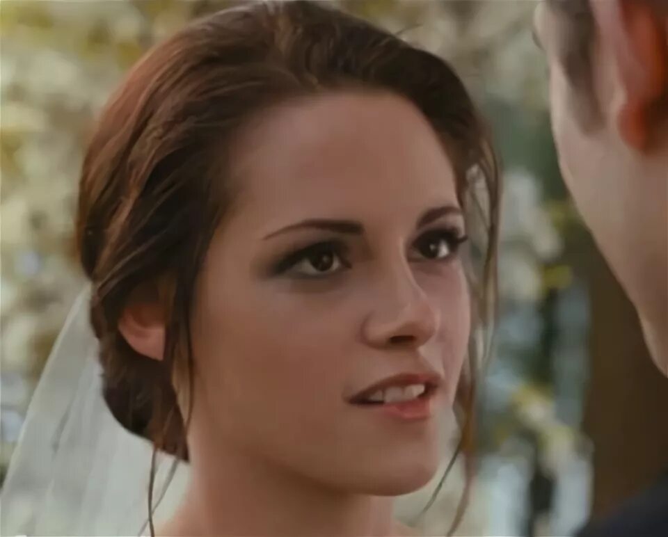 Прическа беллы please ignore this is twilight. but the hair is perfect. and low veil. Twilight 