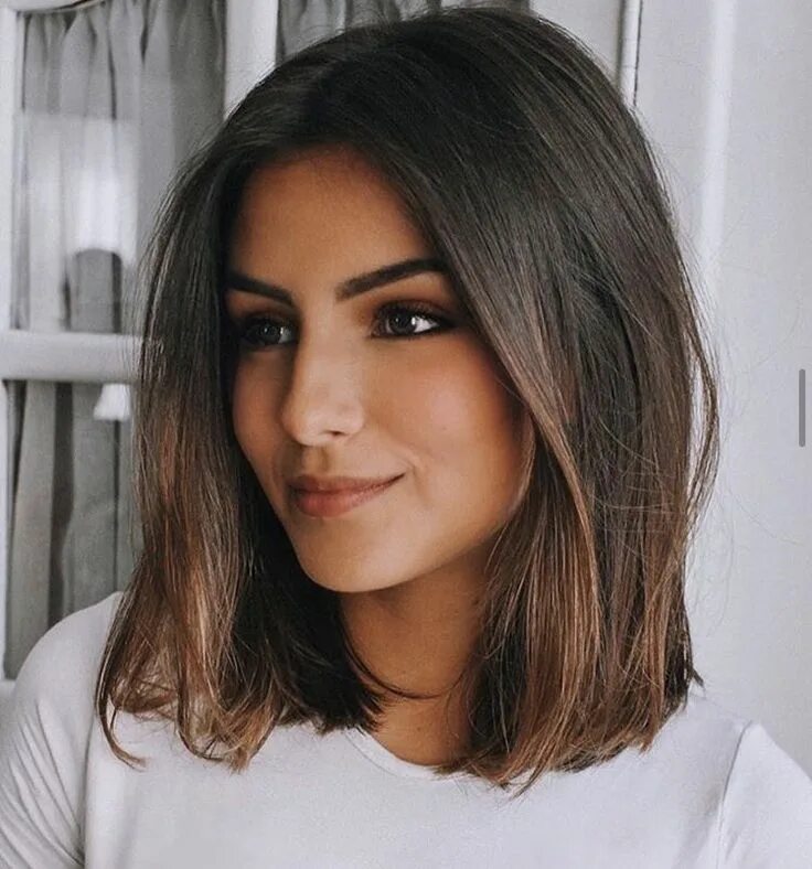 Прическа без челки фото женская Pin by Valeria on Capelli lunghi fino alle spalle Shoulder length hair cuts, Hai