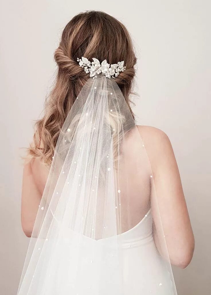 Прическа без фата VERMONT floral bridal comb Tania Maras Floral bridal comb, Wedding hair accessor