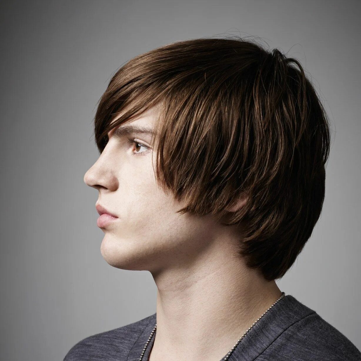 Прическа боб каре мужская Long and Layered Men's Cut from Pivot Point - Behindthechair.com Long hair style