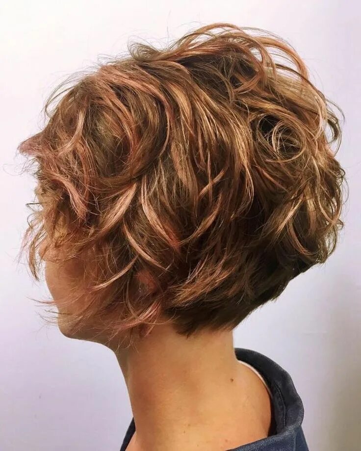 Прическа боб на короткие кудрявые волосы Short messy pixie haircut hairstyle ideas 9 Messy short hair, Short curly hairst