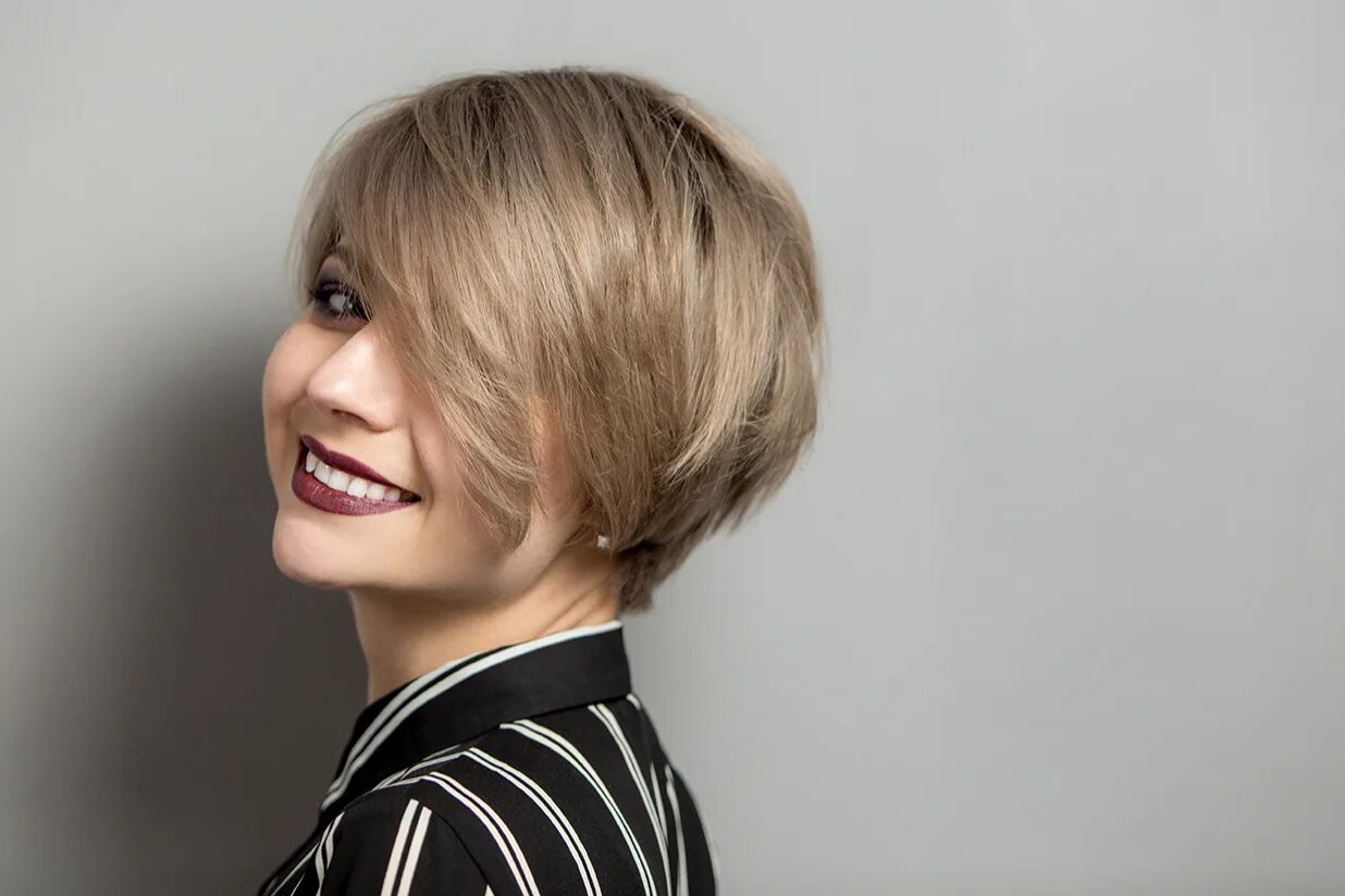 Pin on Nails Short hair cuts for women, Bob hairstyles, Asymmetrical bob haircut