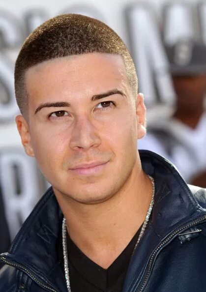 Прическа брови мужская Google Image Result for http://www.kfns.com/Pics/AshleeRealWorld/Vinny+Guadagni 