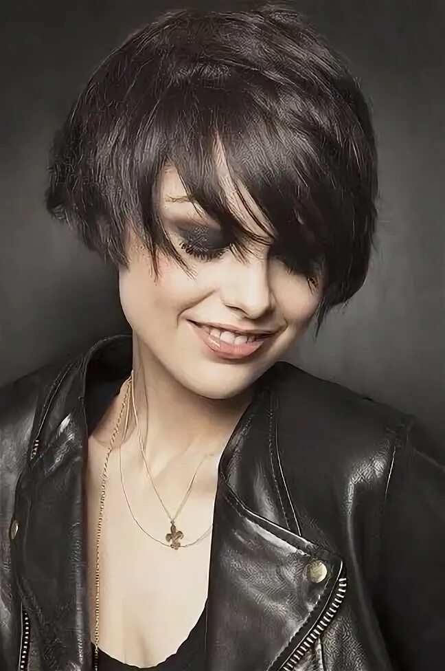 Прическа брюнетки на короткие волосы Hair to Try: Adorable Short Hair - Pretty Designs Cute hairstyles for short hair