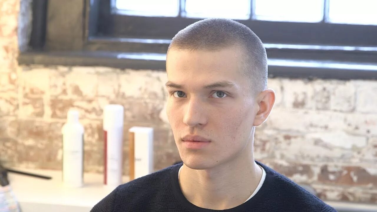 Прическа buzzcut мужская Men's Haircut - How to Fade Hair - TheSalonGuy - YouTube