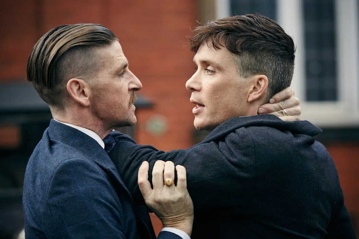 Прическа чокобоя Twitter Peaky blinders hair, Peaky blinder haircut, Peaky blinders season