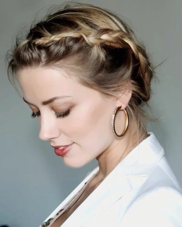 Прическа деловой стиль на длинные волосы Amber Heard Brasil (@AmberHeardBRA) Amber heard hair, Amber heard, Hair styles