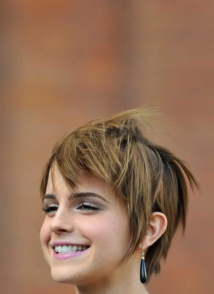 Прическа девочек самые короткие волосы Pin on Emma Watson Emma watson short hair, Short hair styles, Emma watson beauti