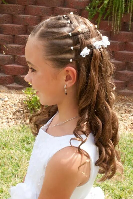 Прическа девочке на свадьбу 8 лет Princess Piggies: Baptism Picture Hair Communion hairstyles, Flower girl hairsty