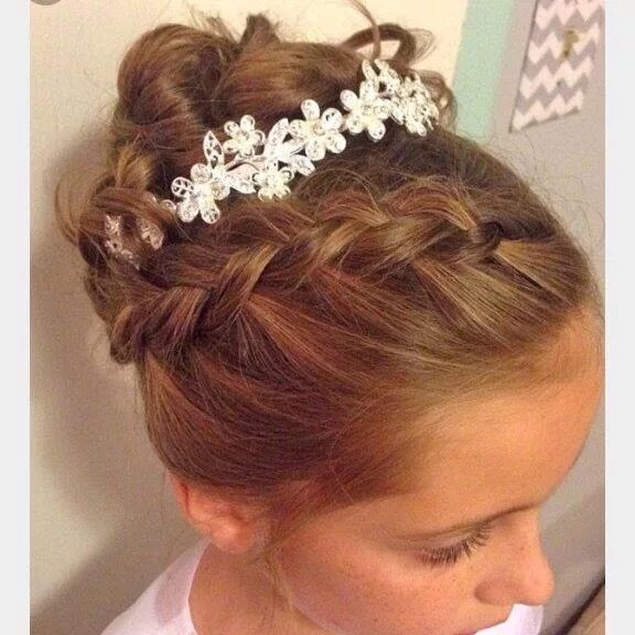 Прическа девочке на свадьбу 8 лет Pin by Amy Howells on You're So Vain Kids hairstyles for wedding, Flower girl ha